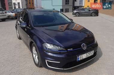 Хэтчбек Volkswagen e-Golf 2016 в 