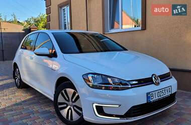 Хэтчбек Volkswagen e-Golf 2017 в 