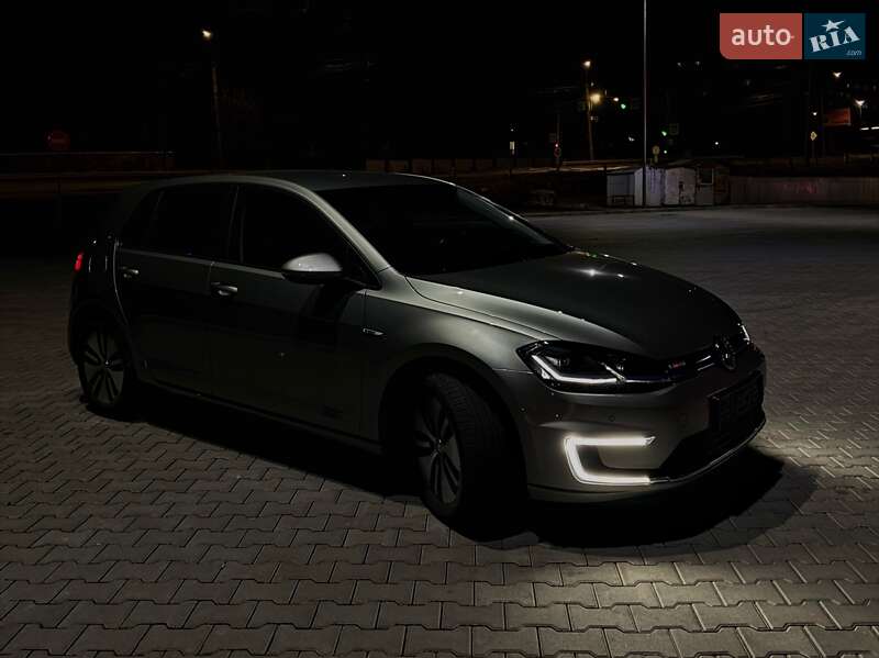 Хетчбек Volkswagen e-Golf 2018 в Хмельницькому