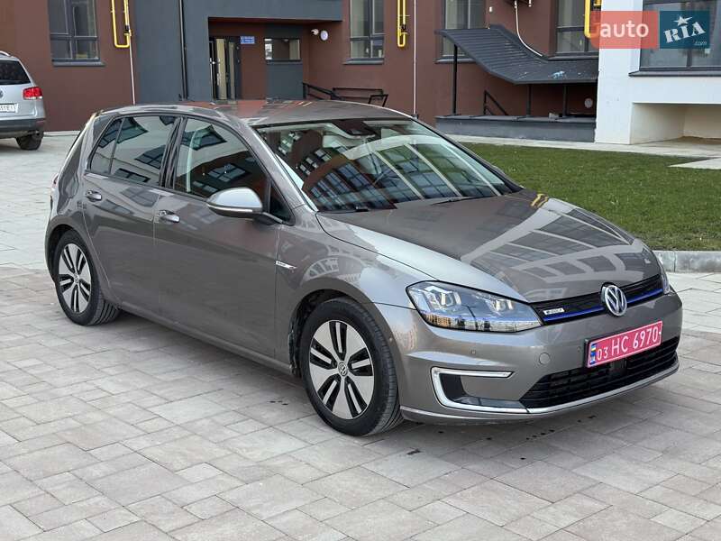 Volkswagen e-Golf 2015
