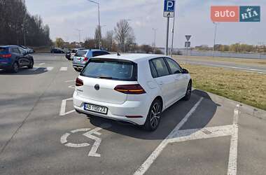 Хэтчбек Volkswagen e-Golf 2018 в 