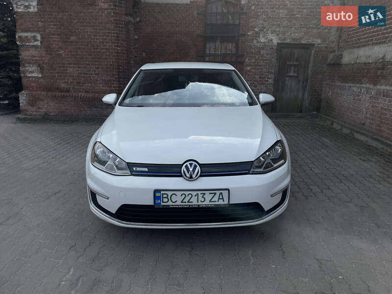 Volkswagen e-Golf 2016