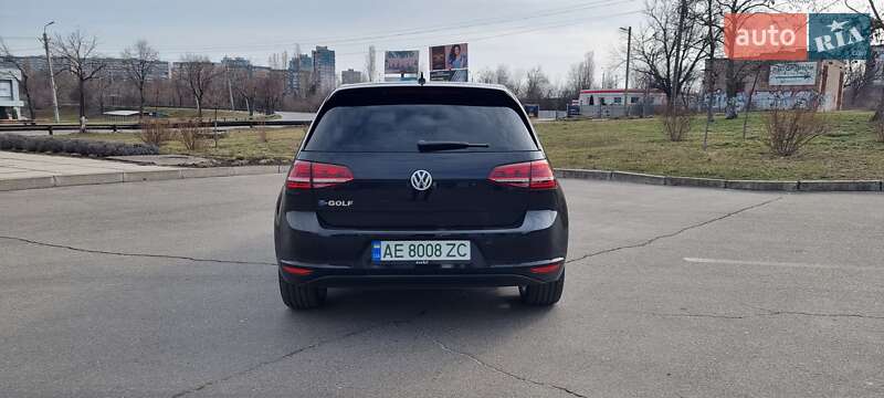 Хетчбек Volkswagen e-Golf 2015 в Кривому Розі