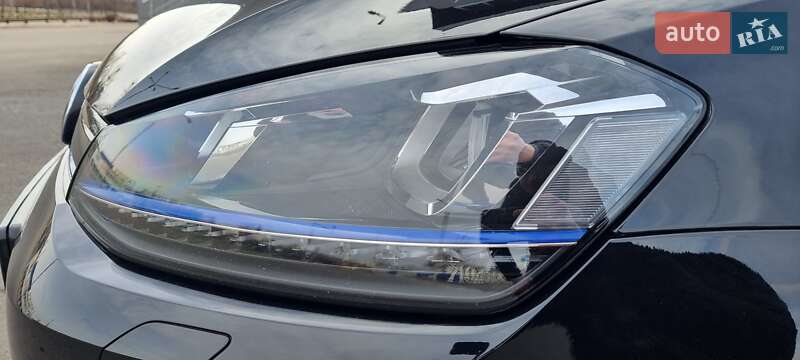 Хетчбек Volkswagen e-Golf 2015 в Кривому Розі