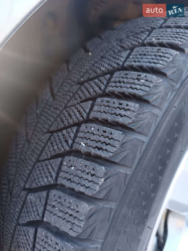 Хэтчбек Volkswagen e-Golf 2015 в Виннице фото 9 Хэтчбек Volkswagen e-Golf 2015 в Виннице