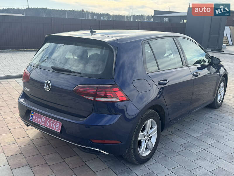 Хэтчбек Volkswagen e-Golf 2018 в Львове