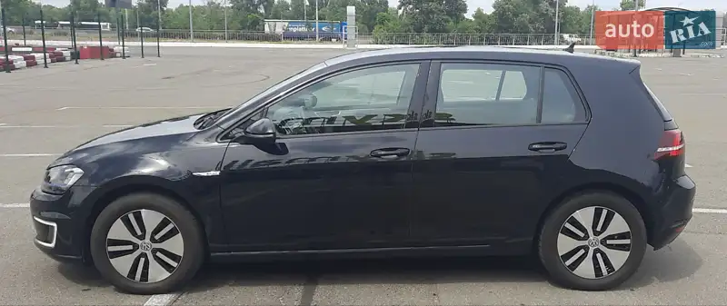 Volkswagen e-Golf 2016