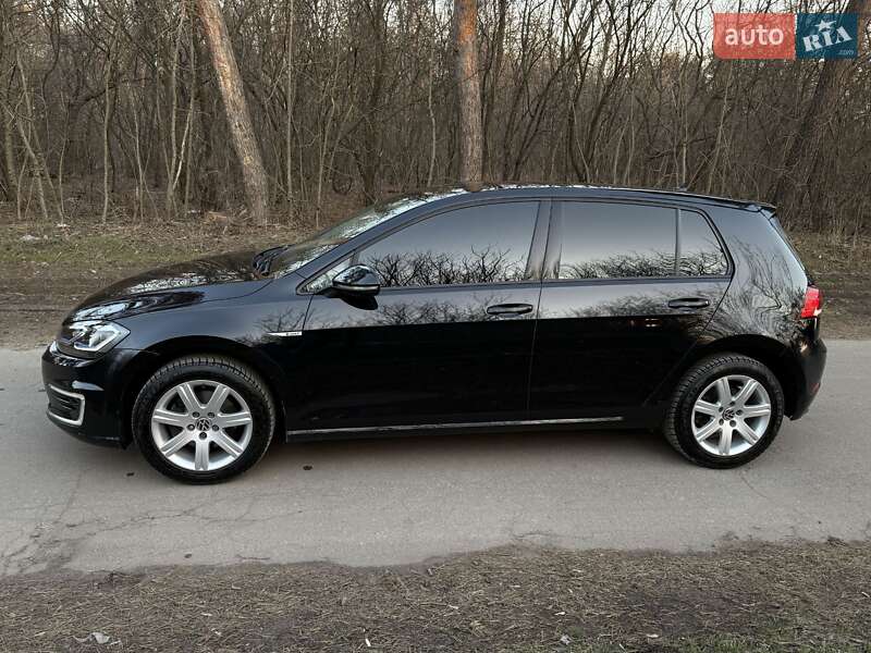 Хэтчбек Volkswagen e-Golf 2020 в Кропивницком