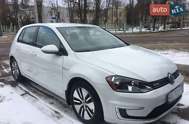 Хетчбек Volkswagen e-Golf 2016 в 