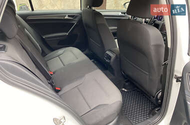 Хетчбек Volkswagen e-Golf 2019 в 
