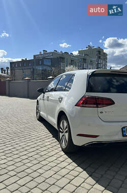 Хетчбек Volkswagen e-Golf 2020 в 