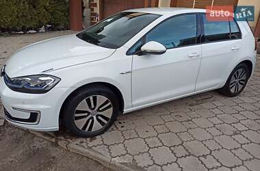 Хэтчбек Volkswagen e-Golf 2017 в 