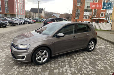 Хэтчбек Volkswagen e-Golf 2015 в Черновцах