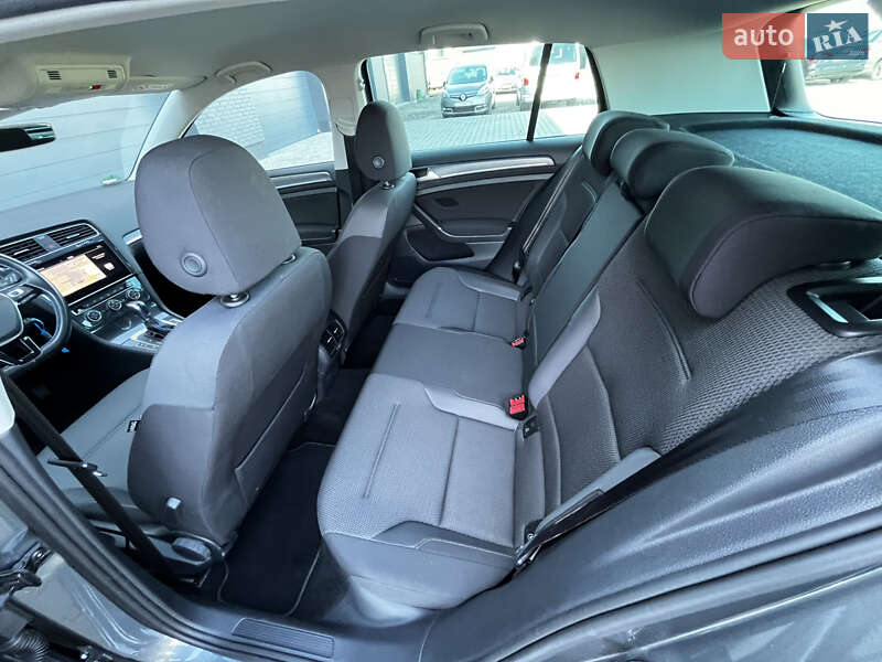 Хетчбек Volkswagen e-Golf 2018 в Луцьку