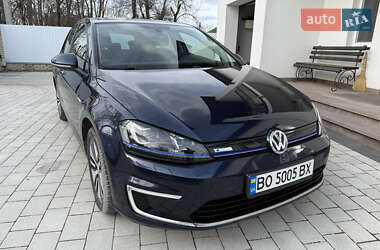 Хэтчбек Volkswagen e-Golf 2016 в 