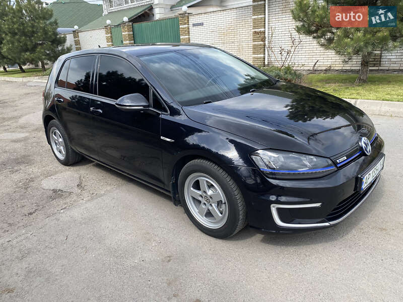 Хетчбек Volkswagen e-Golf 2015 в Запоріжжі