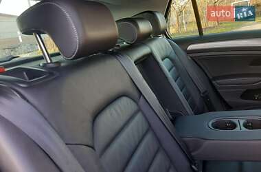 Хэтчбек Volkswagen e-Golf 2016 в 