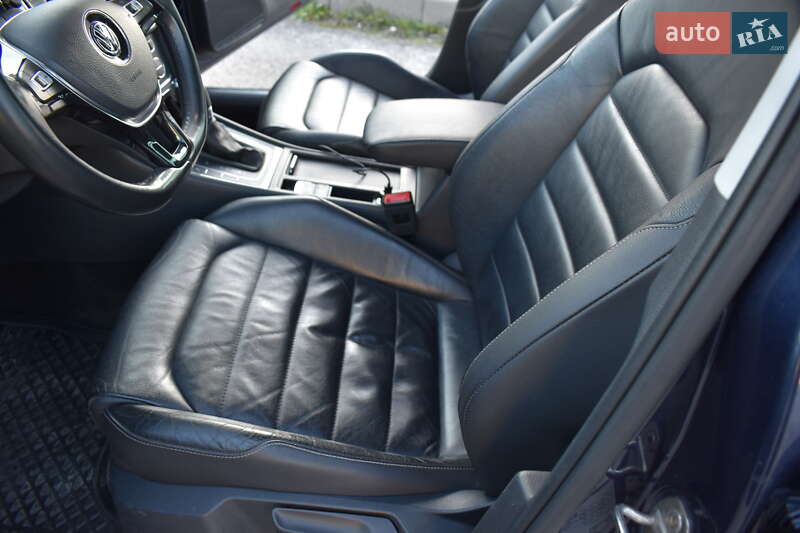 Хетчбек Volkswagen e-Golf 2015 в Львові