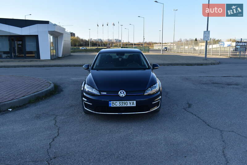 Хетчбек Volkswagen e-Golf 2015 в Львові