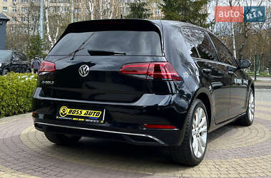 Хэтчбек Volkswagen e-Golf 2017 в 