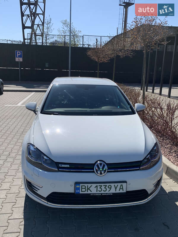Хетчбек Volkswagen e-Golf 2020 в Києві
