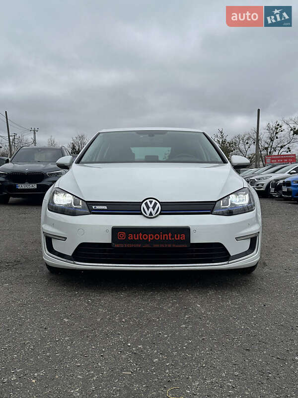 Хетчбек Volkswagen e-Golf 2014 в 