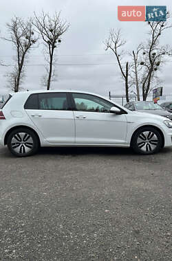 Хетчбек Volkswagen e-Golf 2014 в 