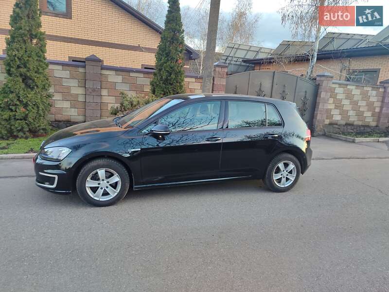 Хэтчбек Volkswagen e-Golf 2014 в Кривом Роге