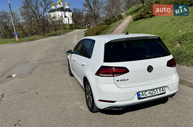 Хэтчбек Volkswagen e-Golf 2020 в 