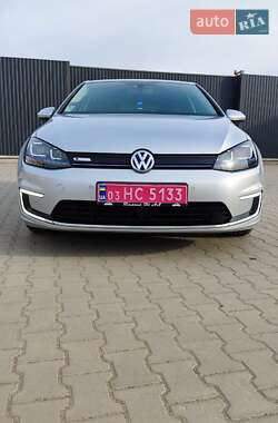 Хетчбек Volkswagen e-Golf 2015 в 