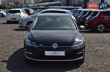 Хэтчбек Volkswagen e-Golf 2018 в 