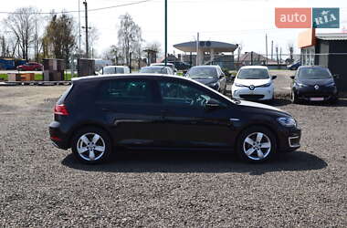 Хэтчбек Volkswagen e-Golf 2018 в 