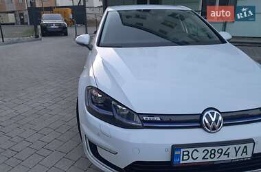 Хэтчбек Volkswagen e-Golf 2019 в 