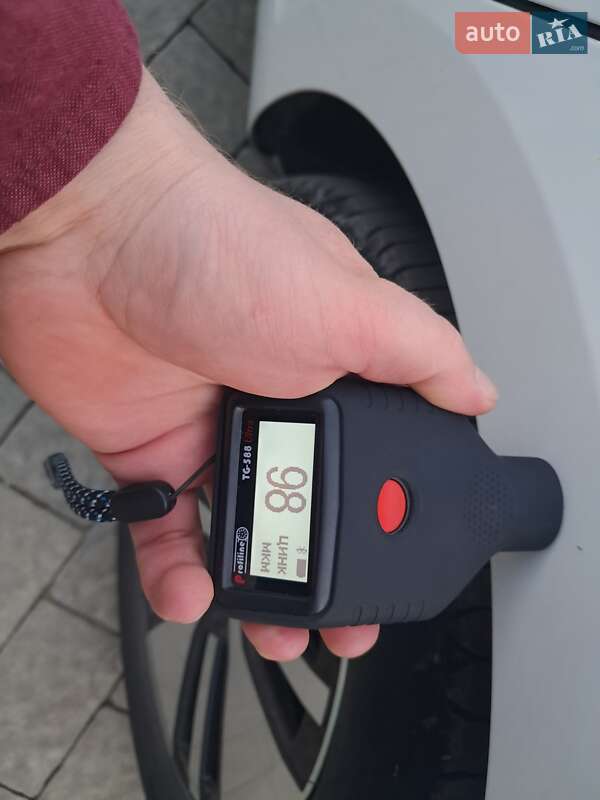 Хетчбек Volkswagen e-Golf 2018 в Львові фото 42 Хетчбек Volkswagen e-Golf 2018 в Львові