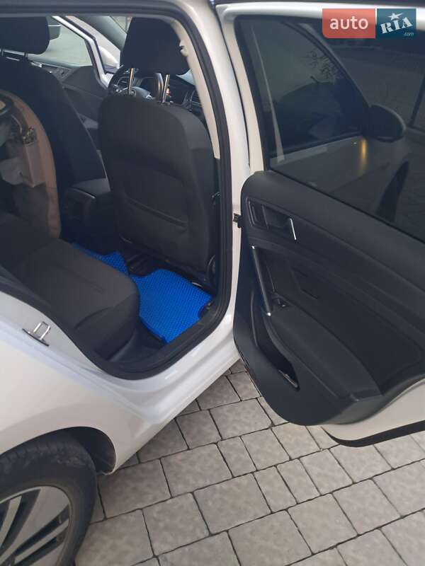 Хетчбек Volkswagen e-Golf 2018 в Львові фото 19 Хетчбек Volkswagen e-Golf 2018 в Львові