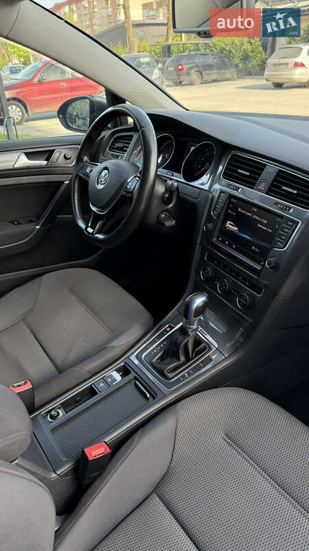 Хетчбек Volkswagen e-Golf 2014 в Ужгороді