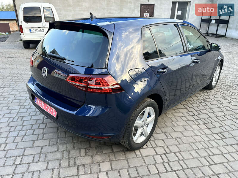 Хэтчбек Volkswagen e-Golf 2016 в Луцке