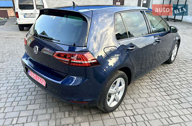 Хэтчбек Volkswagen e-Golf 2016 в 