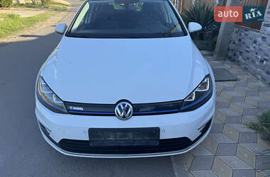 Volkswagen e-Golf 2016 Volkswagen e-Golf 2016