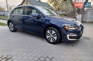 Хэтчбек Volkswagen e-Golf 2019 в 