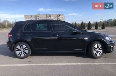 Хетчбек Volkswagen e-Golf 2016 в 