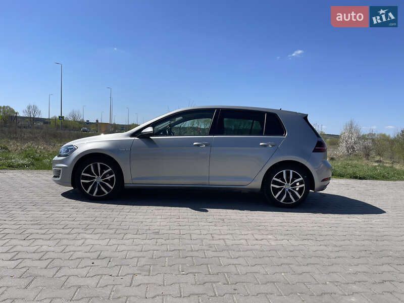 Хетчбек Volkswagen e-Golf 2019 в 