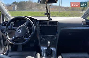 Хетчбек Volkswagen e-Golf 2019 в 
