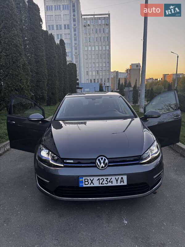 Хэтчбек Volkswagen e-Golf 2019 в Хмельницком