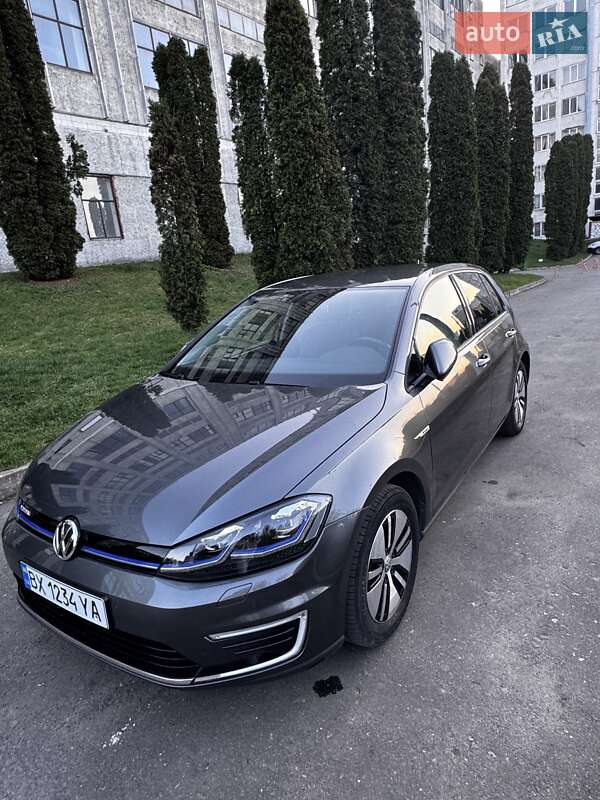 Хэтчбек Volkswagen e-Golf 2019 в Хмельницком