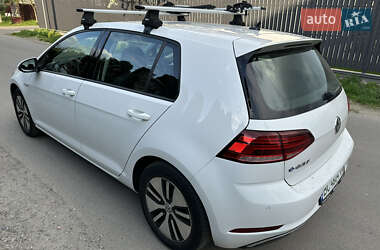 Хэтчбек Volkswagen e-Golf 2019 в 