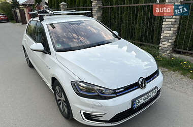 Хэтчбек Volkswagen e-Golf 2019 в 
