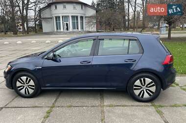 Хэтчбек Volkswagen e-Golf 2016 в 