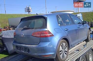 Хетчбек Volkswagen e-Golf 2015 в 