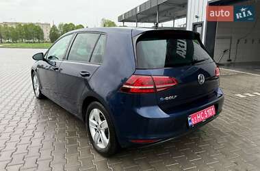 Хетчбек Volkswagen e-Golf 2015 в 